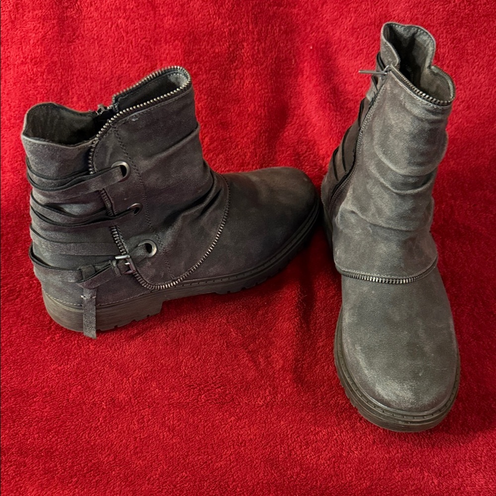 Very G Charcoal Combat Boots